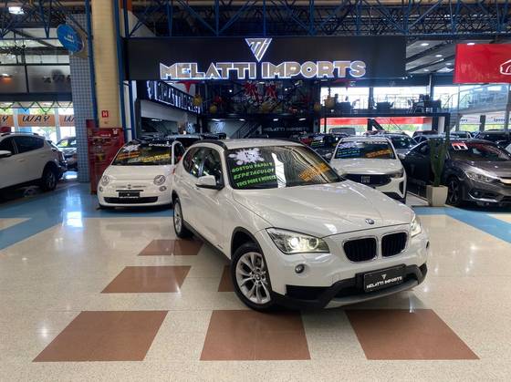BMW X1 2.0 16V GASOLINA SDRIVE18I TOP 4P AUTOMÁTICO BMW X1 2.0 16V GASOLINA SDRIVE18I TOP 4P AUTOMÁTICO